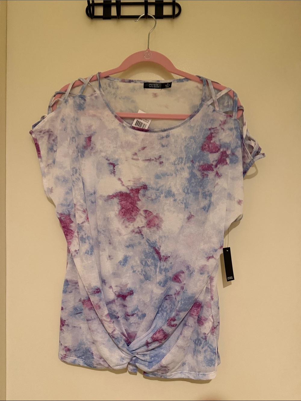 CUPS Tie-Dye Short Sleeve Knot Front Top in Blue & Pink